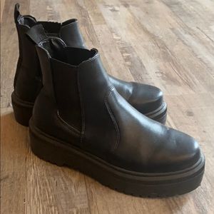 Steve Madden Platform Boots